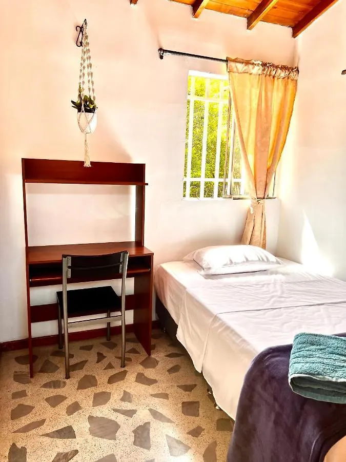 Habitaciones - Casa En Urbanizacion Terracota Medellin Homestay