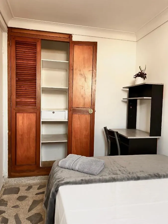 Homestay Habitaciones - Casa En Urbanizacion Terracota Medellin Colombia